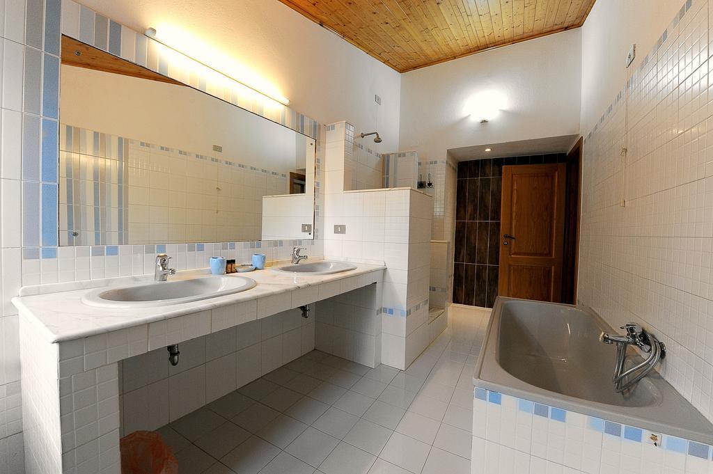 Mancino Bed & Breakfast Поджибонси Стая снимка